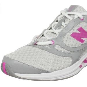 New Balance Women's Ww850 Sneakers size 9